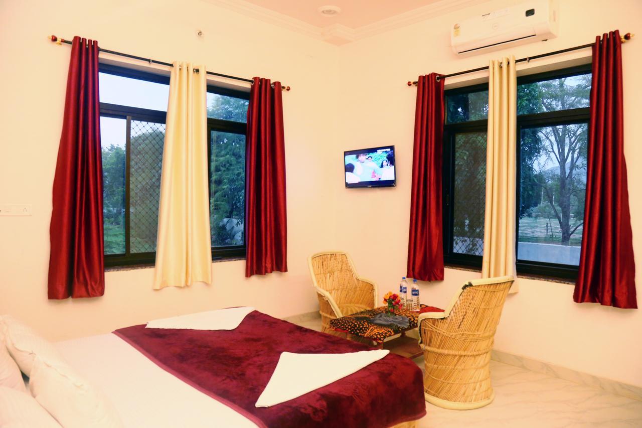 Winter Mountain Resort Pushkar Exterior photo